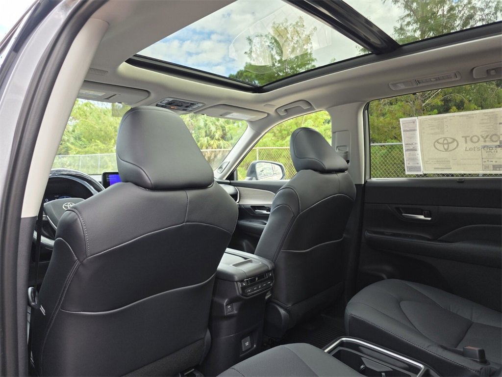 New 2026 Toyota Grand Highlander Limited image 24
