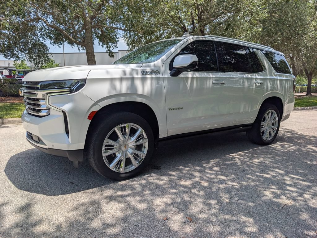 Used 2024 Chevrolet Tahoe High Country AWD/4WD image 3
