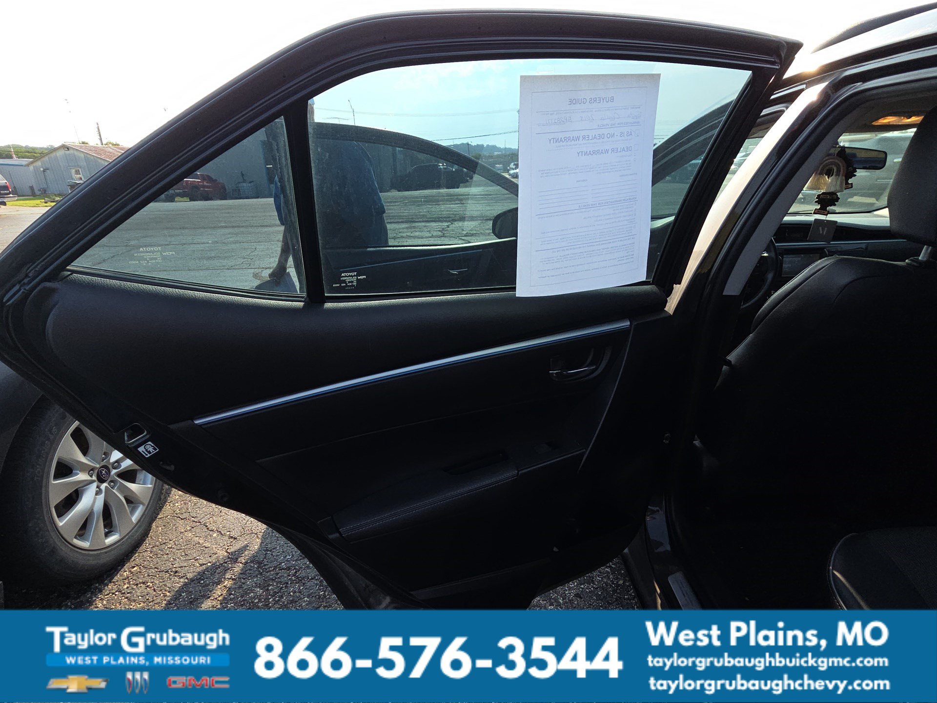 Used 2015 Toyota Corolla S FWD image 12