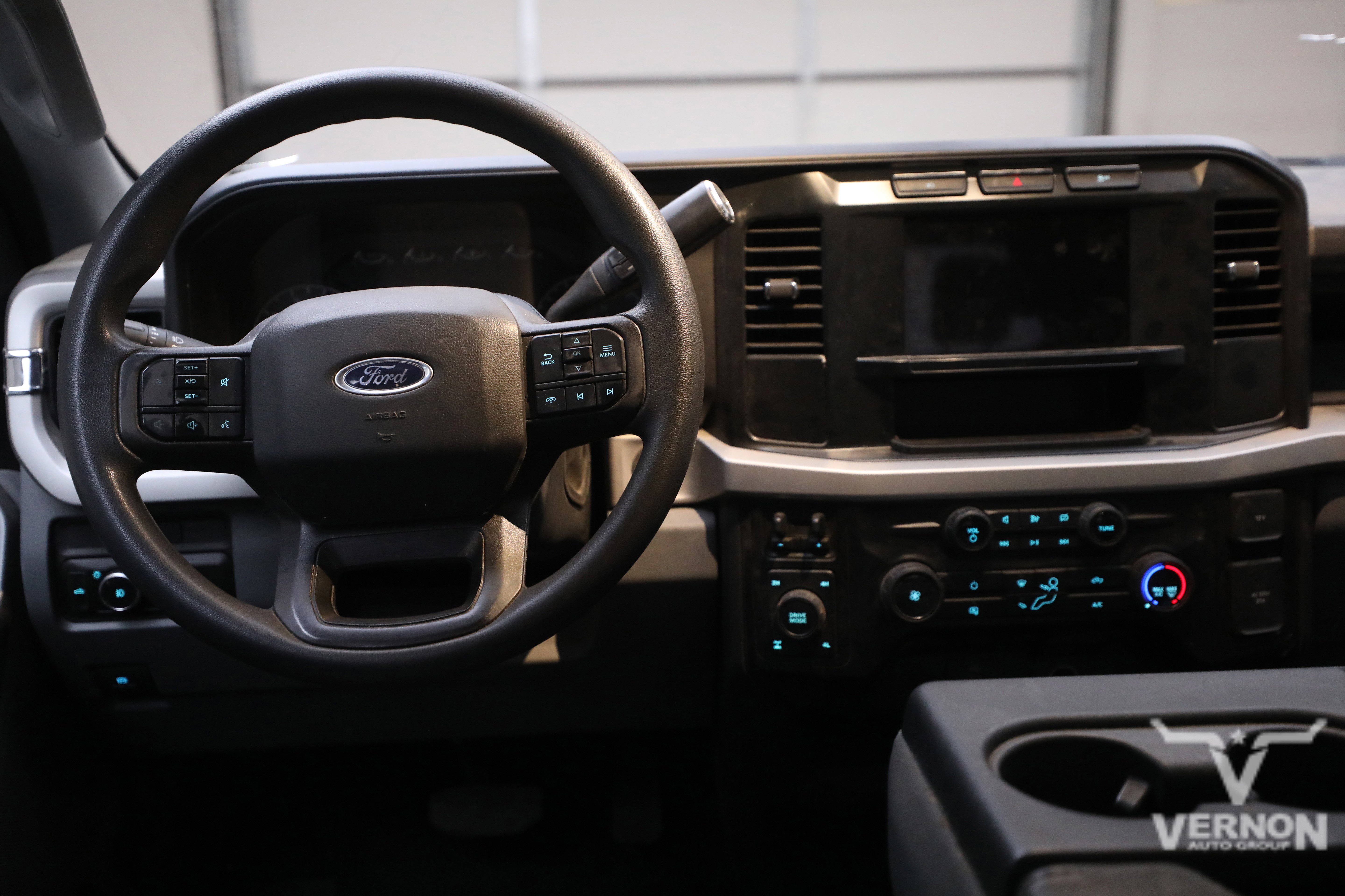 Used 2023 Ford F250 XL w/ STX Appearance Package image 8