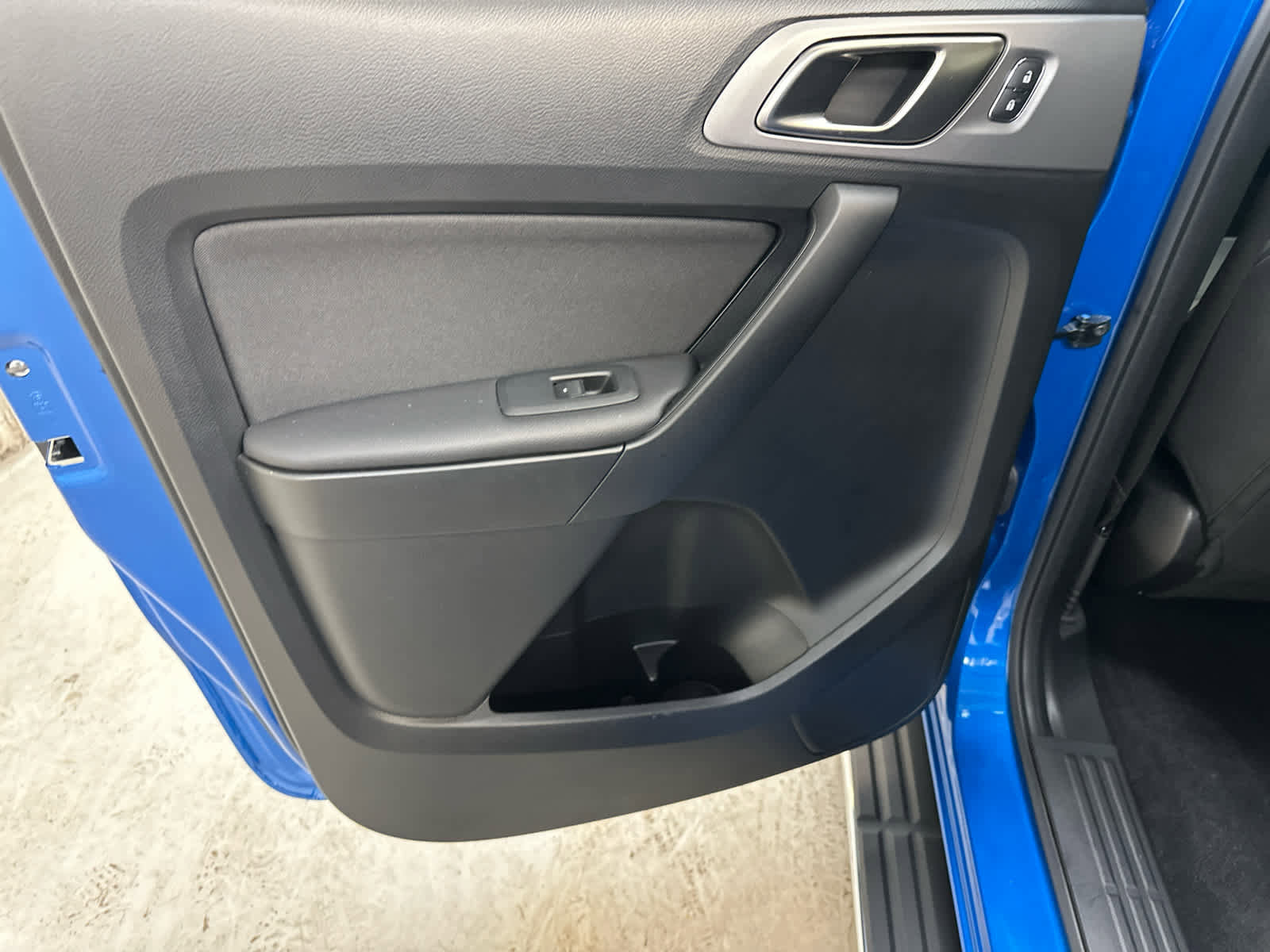 Used 2023 Ford Ranger XLT w/ Equipment Group 302A High image 28