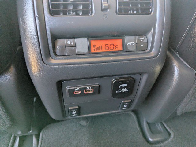 Used 2020 Nissan Pathfinder SL AWD/4WD image 24