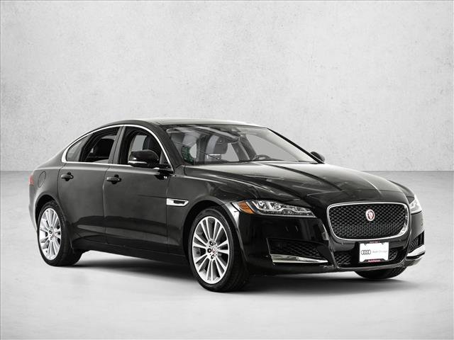 Used 2020 Jaguar XF Premium AWD/4WD image 3