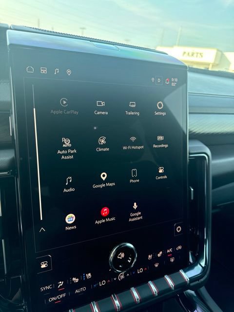 Used 2025 GMC Yukon XL AT4 w/ AT4 Premium Package AWD/4WD image 35