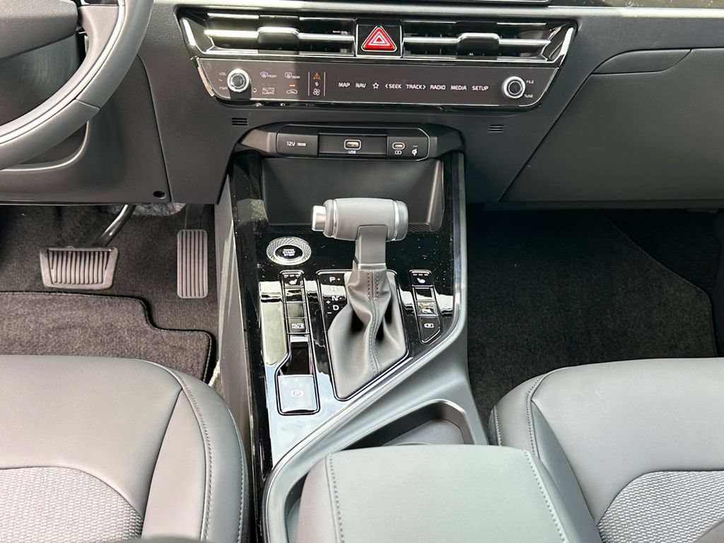 New 2026 Kia Niro EX FWD image 12
