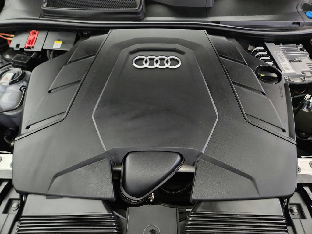 Used 2019 Audi Q8 Premium Plus AWD/4WD image 38