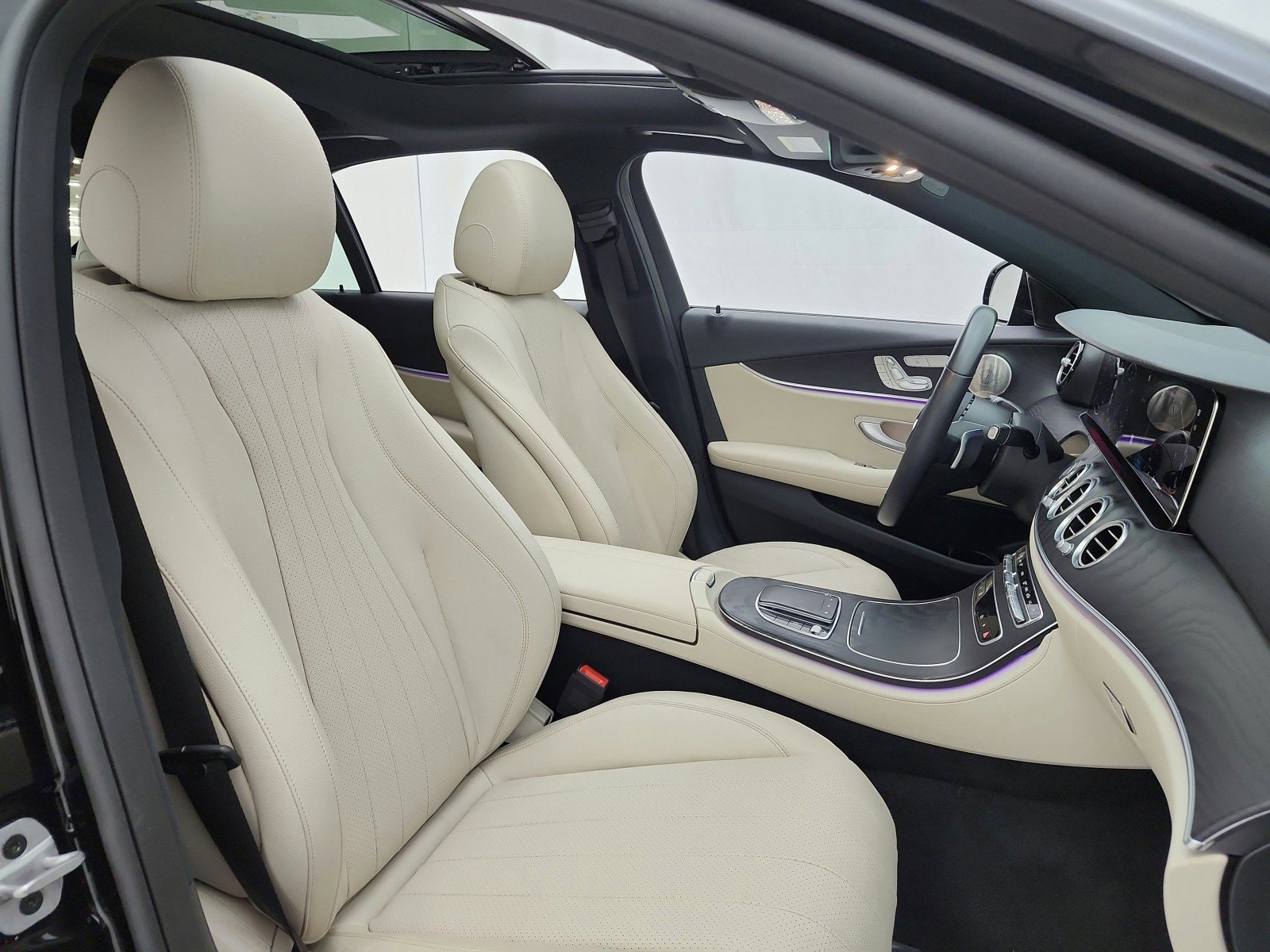 Used 2022 Mercedes-Benz E 350 Sedan image 27