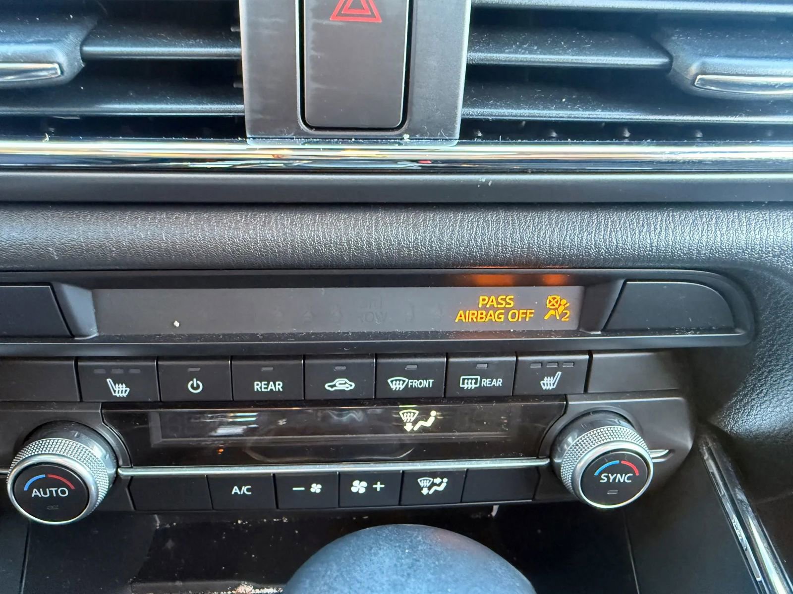 Used 2023 MAZDA CX-9 Touring image 22