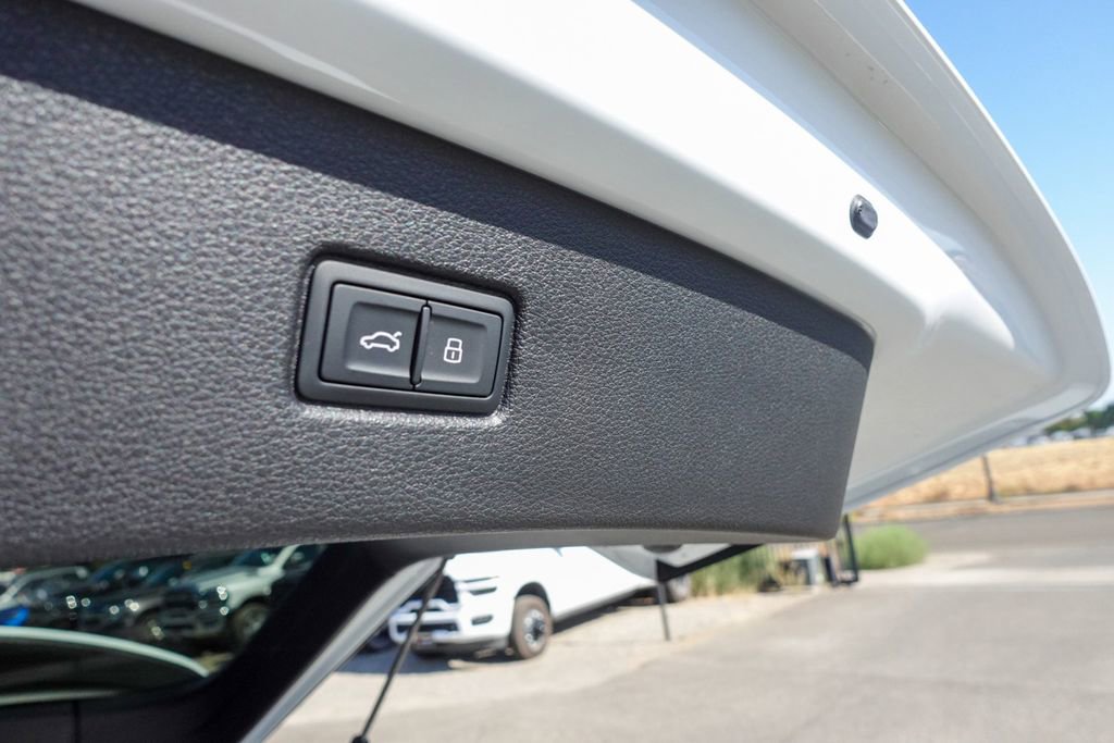 New 2025 Audi Q7 3.0T Premium Plus image 32