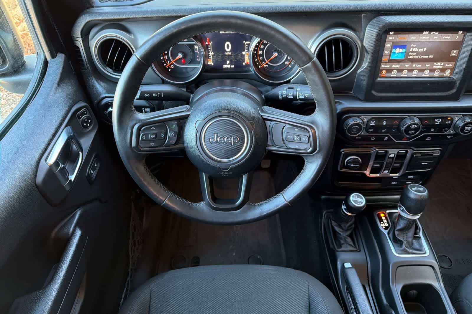 Used 2023 Jeep Wrangler Unlimited Sport AWD/4WD image 15