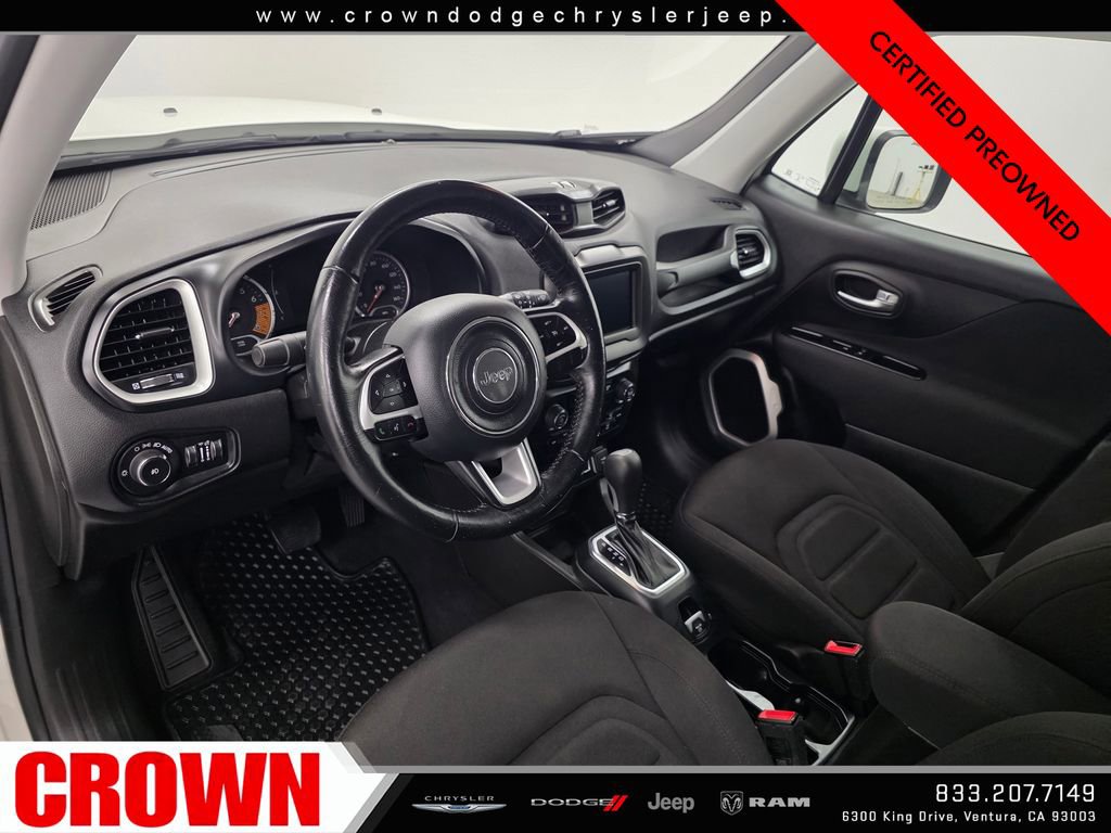 Certified 2020 Jeep Renegade Latitude w/ Cold Weather Group AWD/4WD image 24