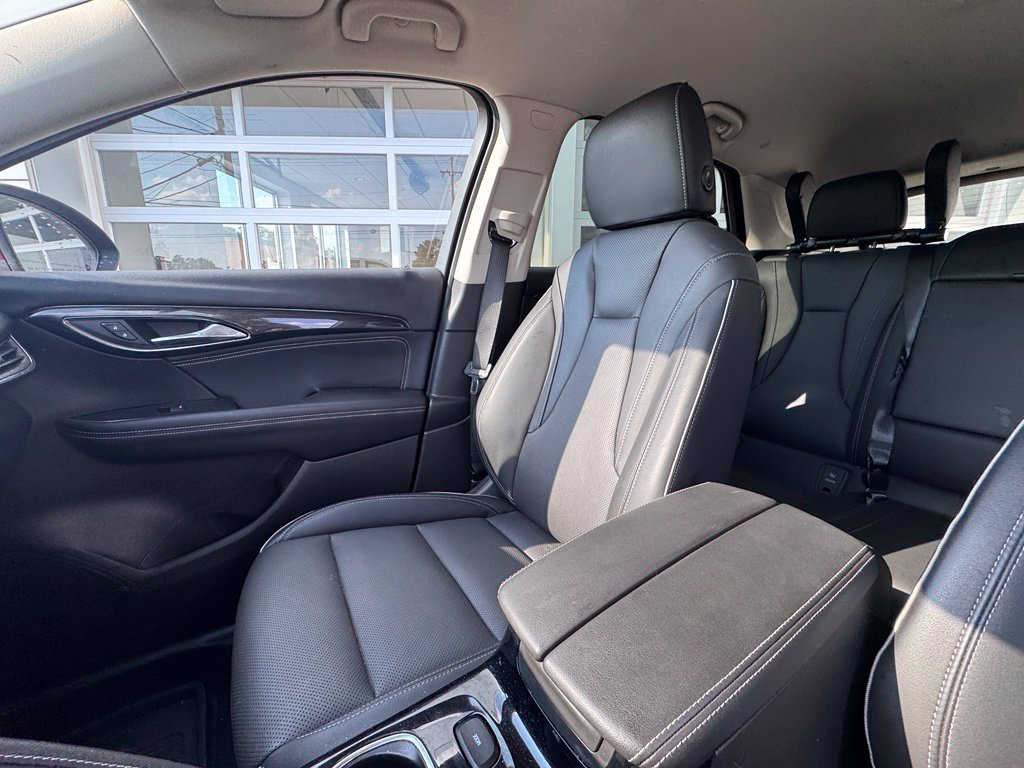 Used 2023 Buick Envision Essence FWD image 22