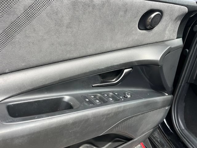 Used 2023 Hyundai Elantra N w/ Preferred Accessory Package FWD image 17