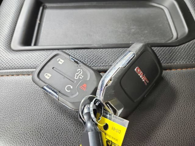 Used 2020 GMC Sierra 1500 AT4 w/ AT4 Premium Package AWD/4WD image 14