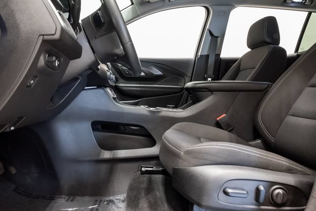 Used 2024 GMC Terrain SLE w/ Driver Convenience Package FWD image 11