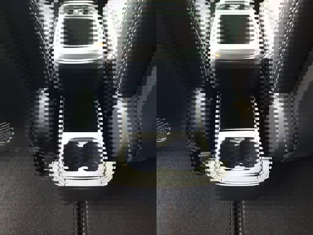 New 2026 Chrysler Pacifica Select image 12