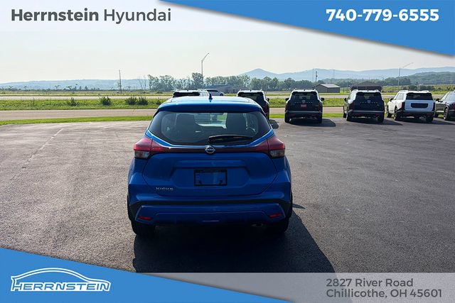 Used 2023 Nissan Kicks S FWD image 23