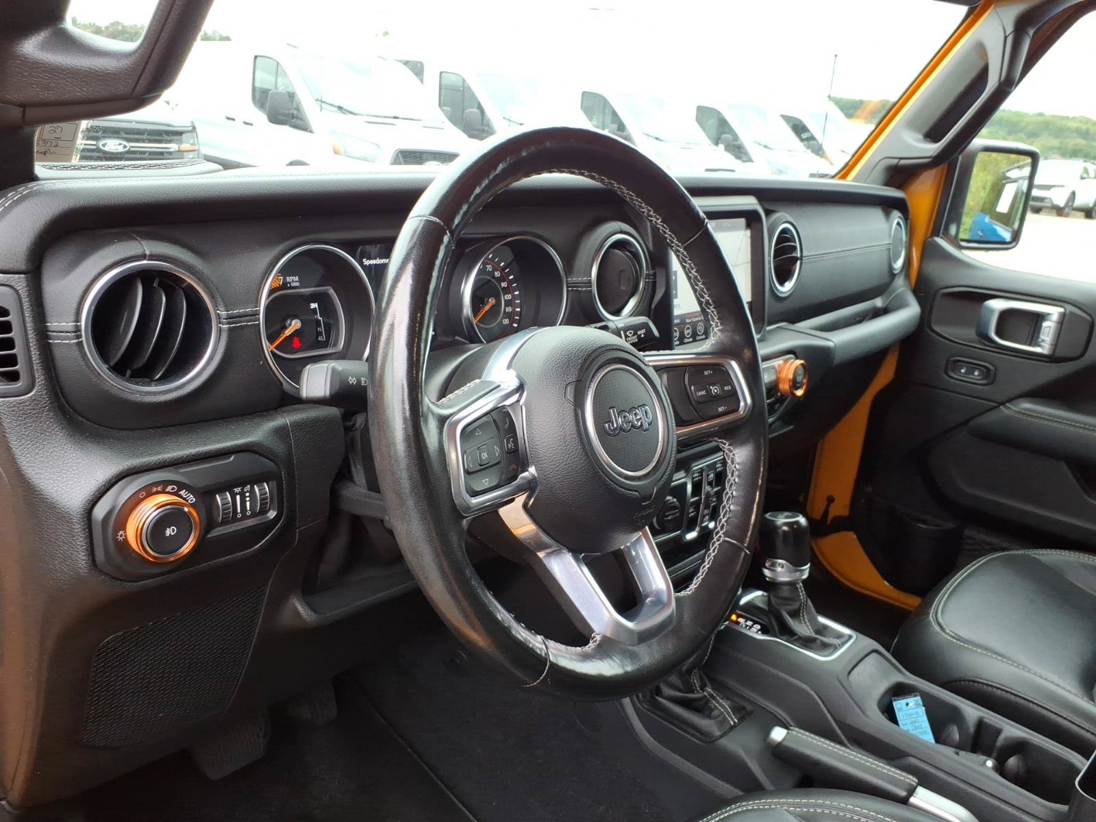 Used 2021 Jeep Wrangler Unlimited Sahara w/ Uconnect 4C Nav & Sound Group AWD/4WD image 8