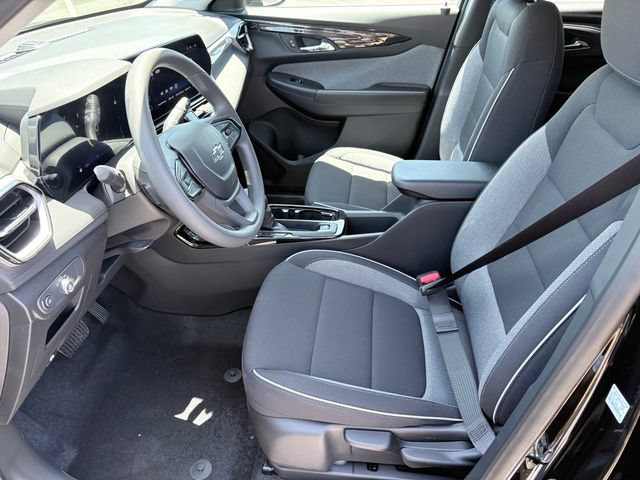 New 2026 Chevrolet TrailBlazer LT w/ Midnight Edition FWD image 8
