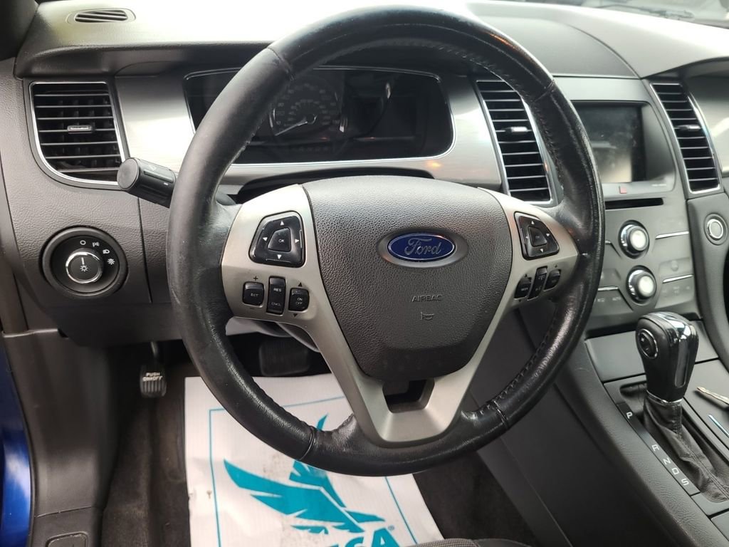 Used 2013 Ford Taurus SEL image 12