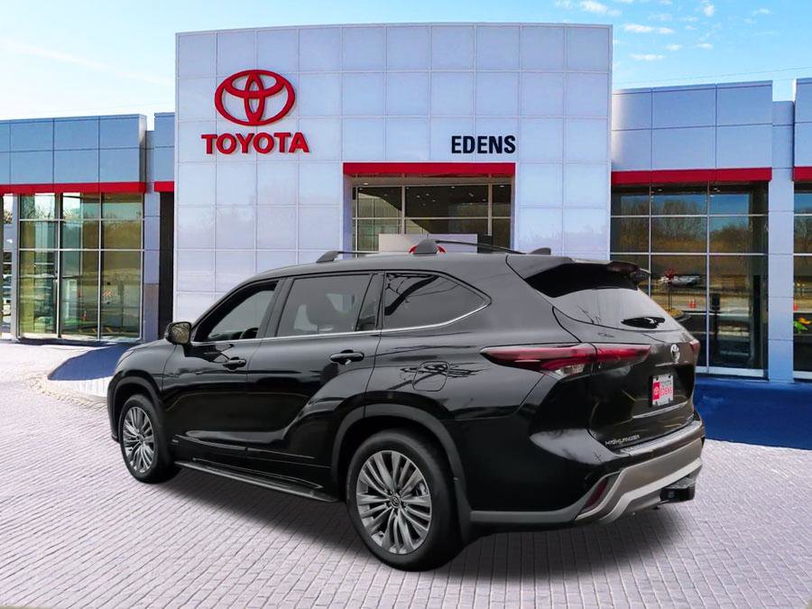New 2026 Toyota Highlander Platinum image 5