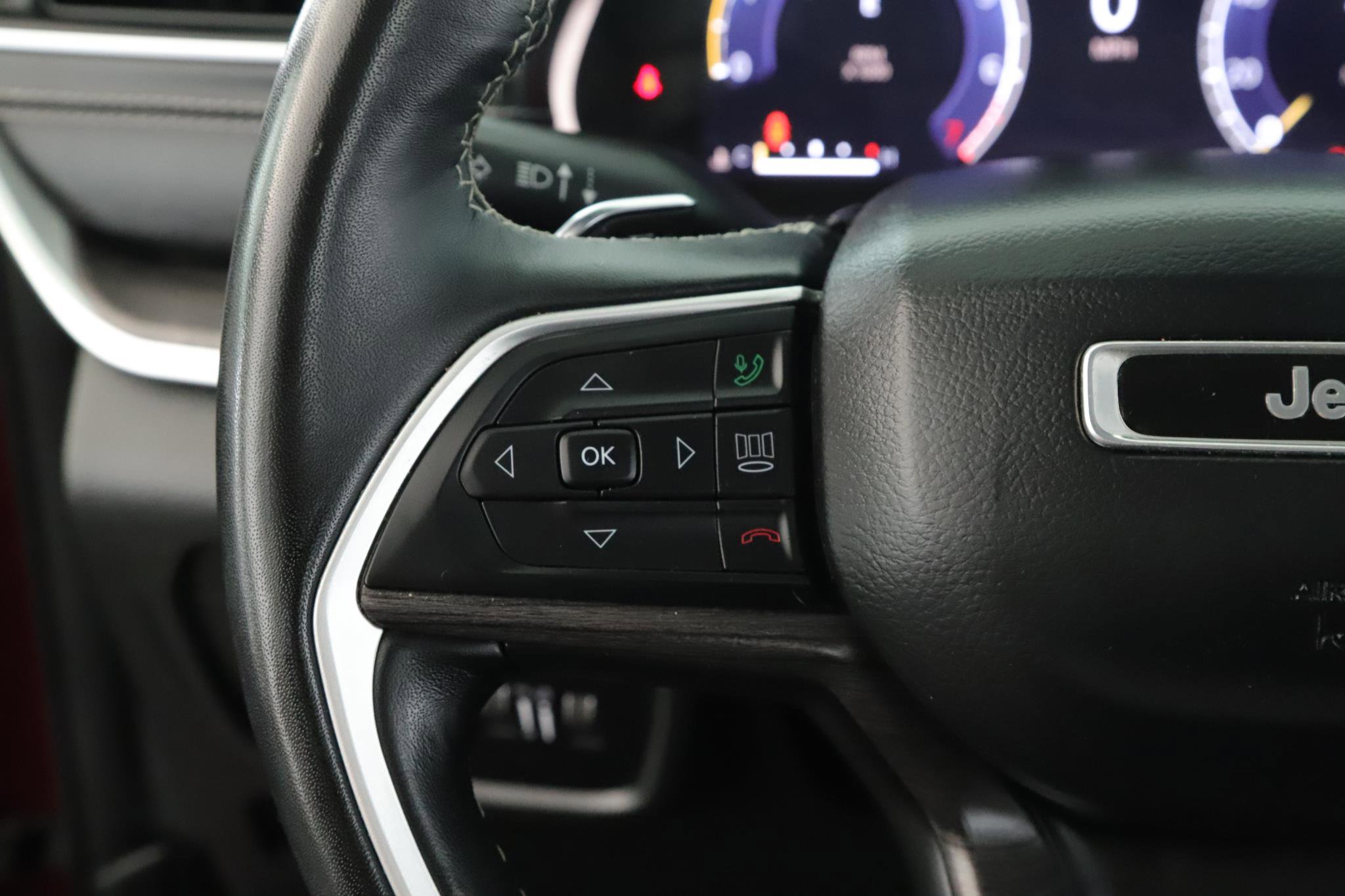 Certified 2022 Jeep Grand Cherokee L Limited image 11