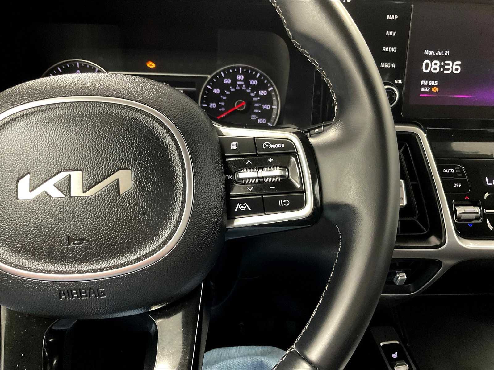 Used 2022 Kia Sorento S image 23