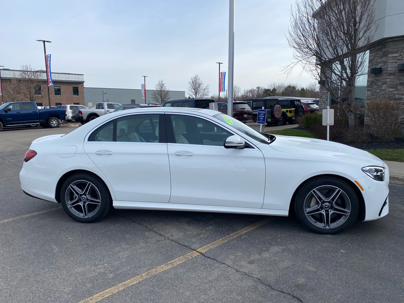 Used 2021 Mercedes-Benz E 350 4MATIC Sedan image 8