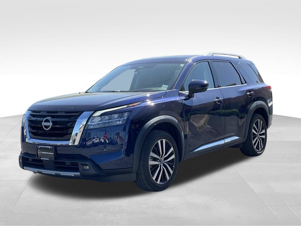 Certified 2022 Nissan Pathfinder Platinum w/ Cargo Package AWD/4WD image 2