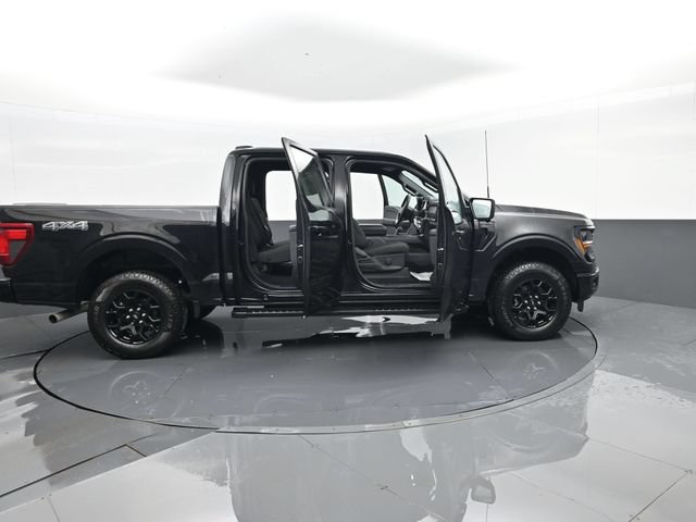 Used 2024 Ford F150 XLT w/ XLT Black Appearance Package AWD/4WD image 27