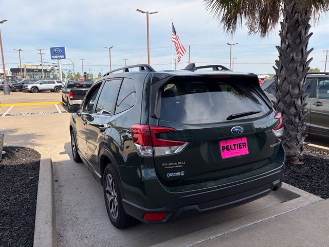 Used 2022 Subaru Forester Premium AWD/4WD image 15