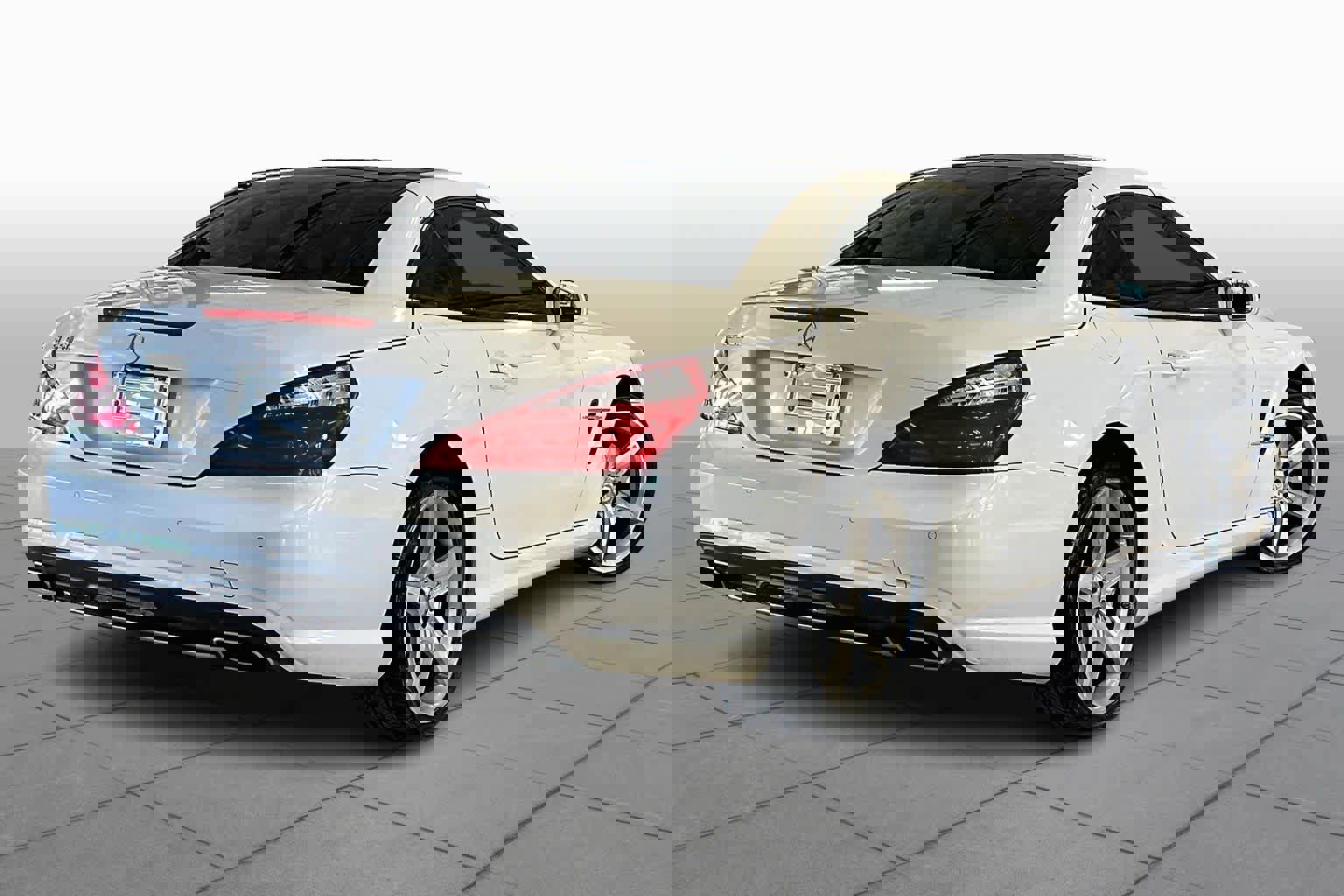 Used 2016 Mercedes-Benz SL 550 image 11