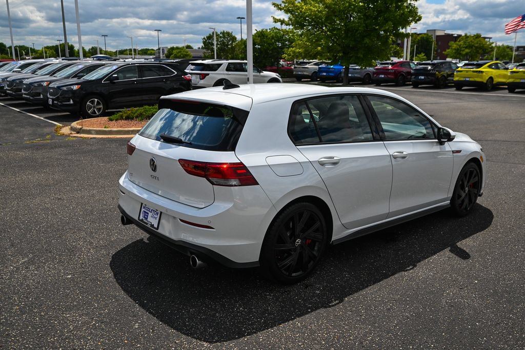 Used 2022 Volkswagen GTI SE FWD image 5