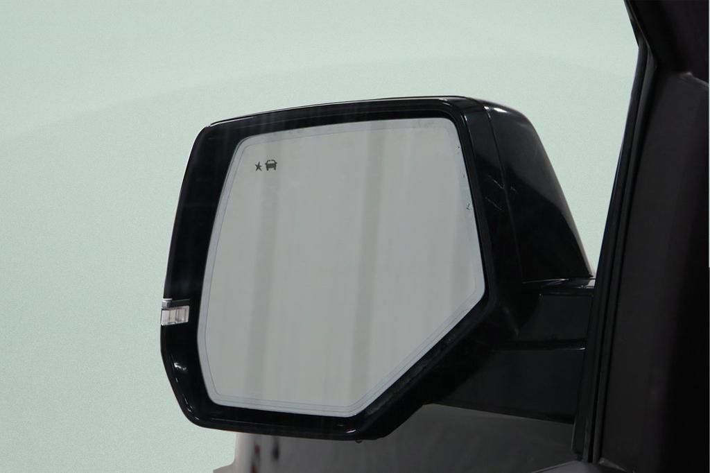 Used 2020 Cadillac Escalade Platinum image 23