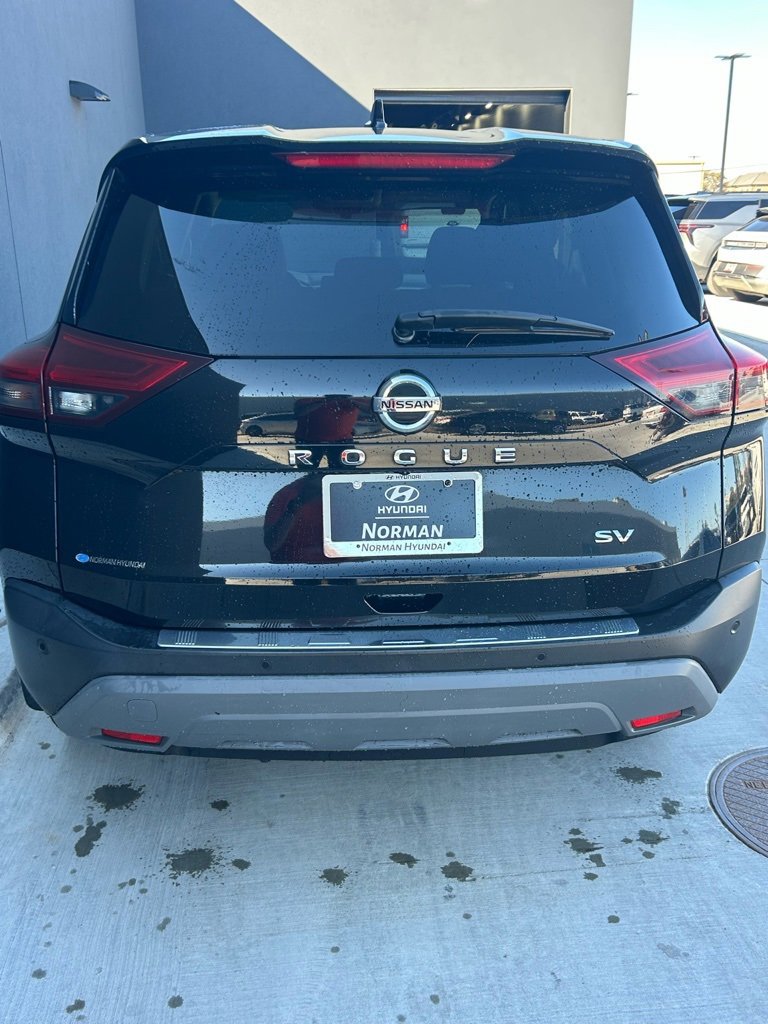 Used 2021 Nissan Rogue SV image 6