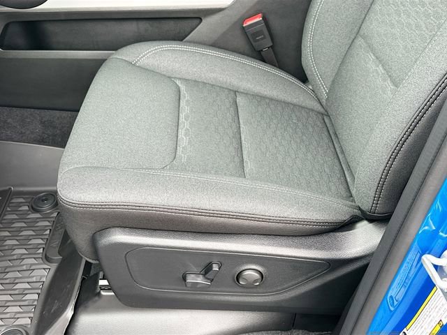 New 2026 RAM 1500 4x4 Crew Cab image 14