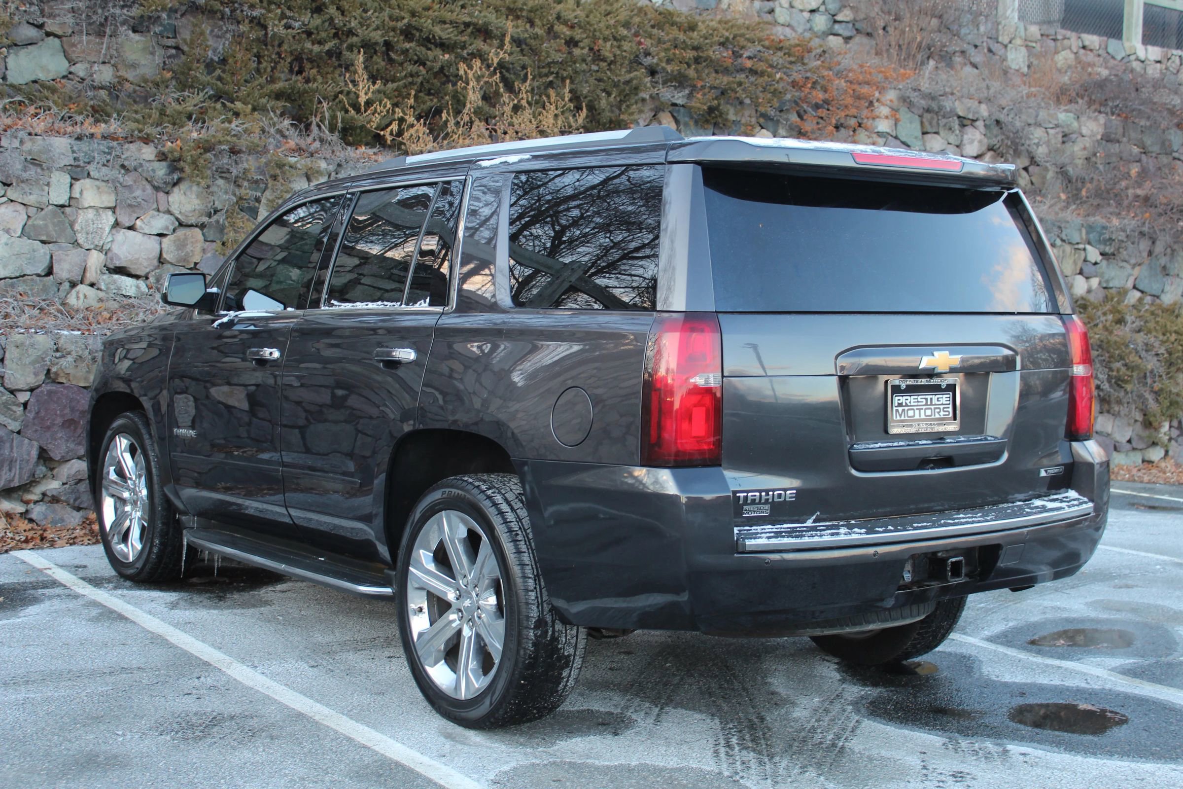 Used 2018 Chevrolet Tahoe Premier AWD/4WD image 7
