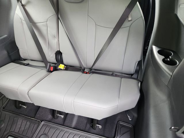 New 2026 Toyota Sienna XLE FWD image 24