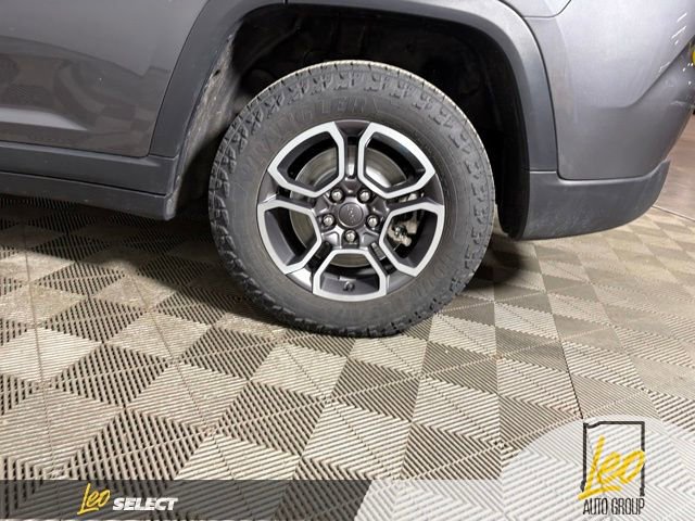 Used 2022 Jeep Grand Cherokee Trailhawk w/ Luxury Tech Group III AWD/4WD image 27