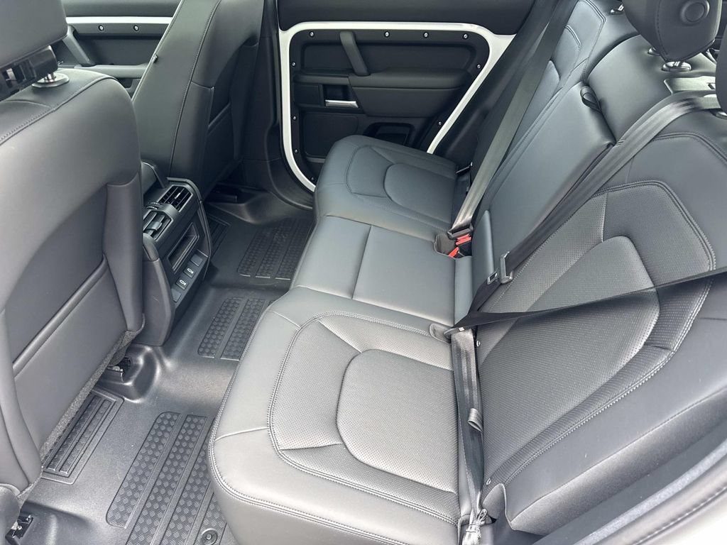 New 2026 Land Rover Defender 110 S AWD/4WD image 15