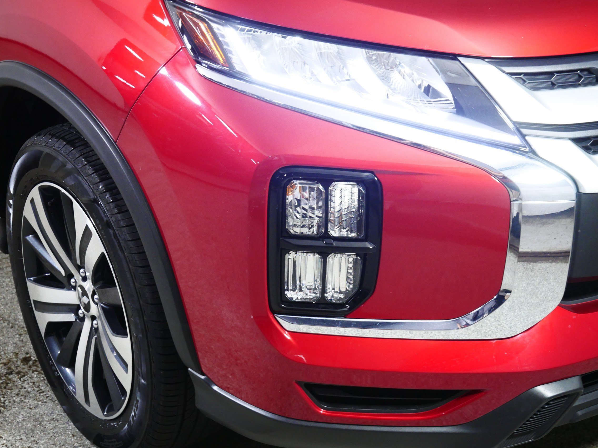 Used 2020 Mitsubishi Outlander Sport ES AWD/4WD image 16