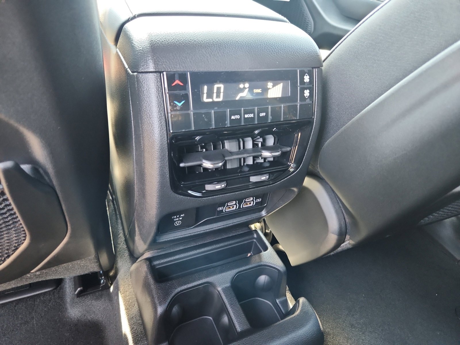 New 2025 Jeep Grand Cherokee L Altitude image 31