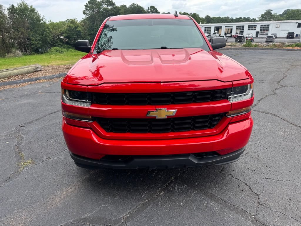 Used 2018 Chevrolet Silverado 1500 Custom w/ Custom Value Package RWD image 10