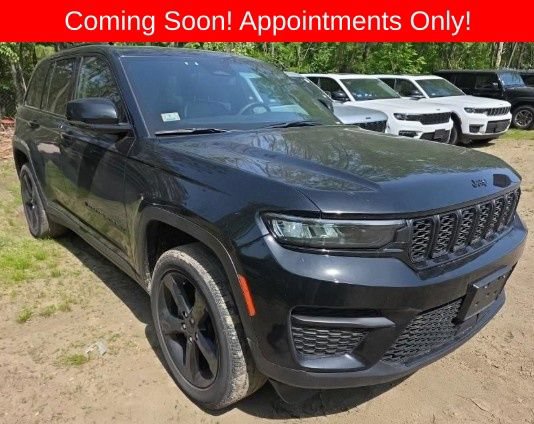 Used 2023 Jeep Grand Cherokee Altitude AWD/4WD image 1