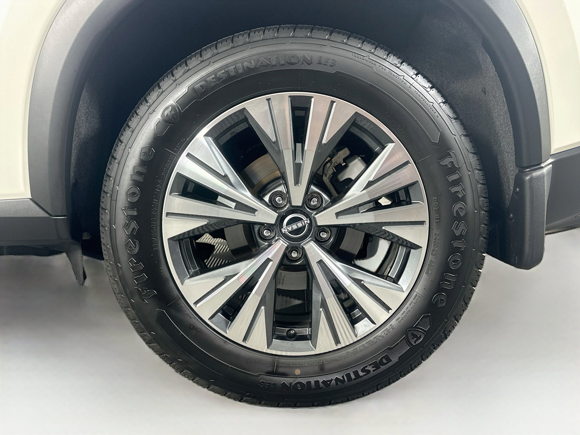 Used 2022 Nissan Rogue SV FWD image 11