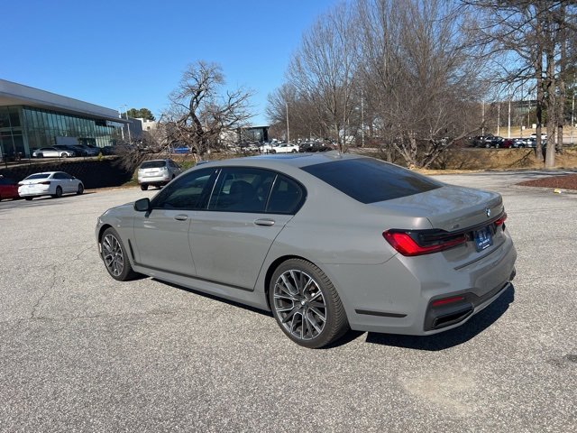 Used 2020 BMW 750i xDrive w/ Executive Package image 3