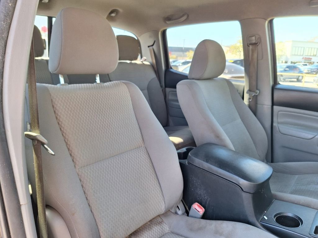 Used 2014 Toyota Tacoma PreRunner w/ Convenience Package image 22