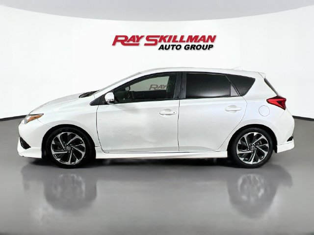 Used 2018 Toyota Corolla iM w/ Carpet Mat Package (TMS) FWD image 4