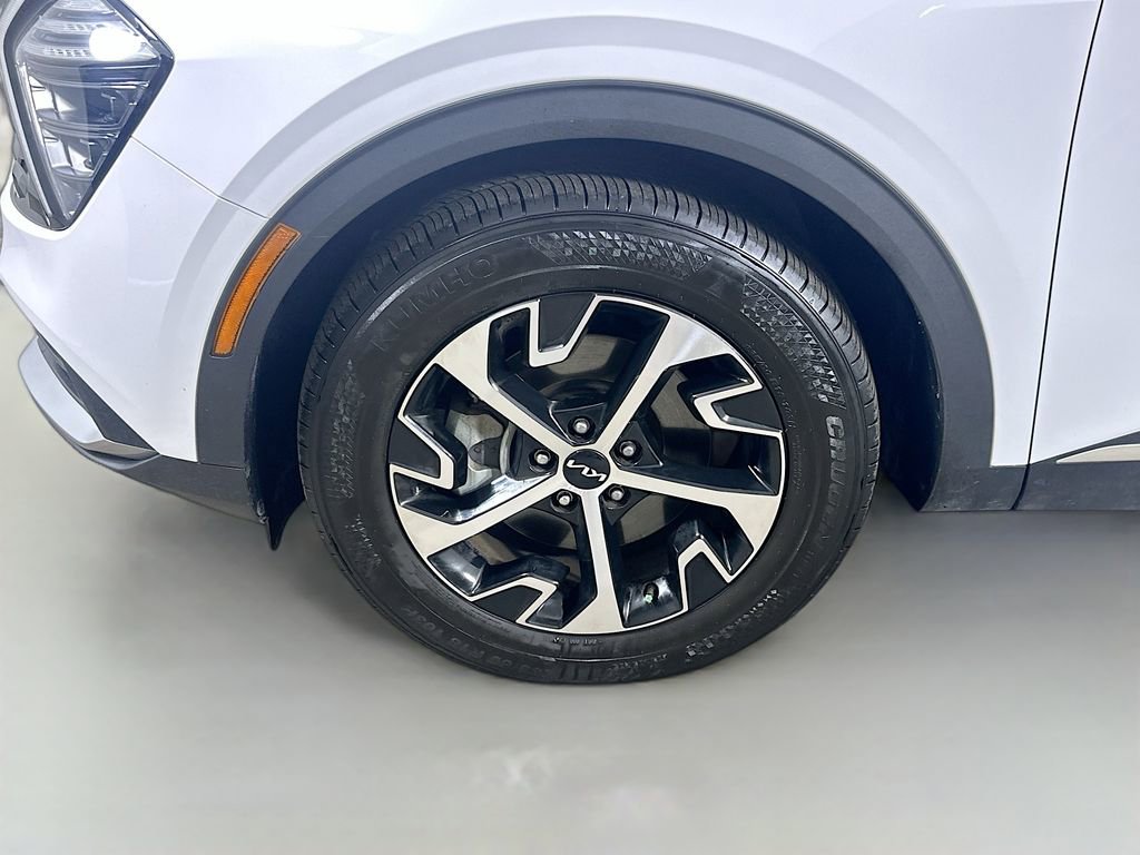 Used 2025 Kia Sportage EX w/ Premium Package image 8