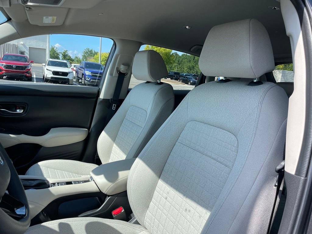 Certified 2026 Honda HR-V LX image 25